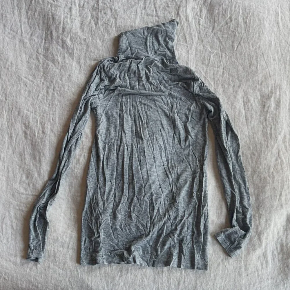 Aritzia Wilfred Lightweight Knit Turtleneck